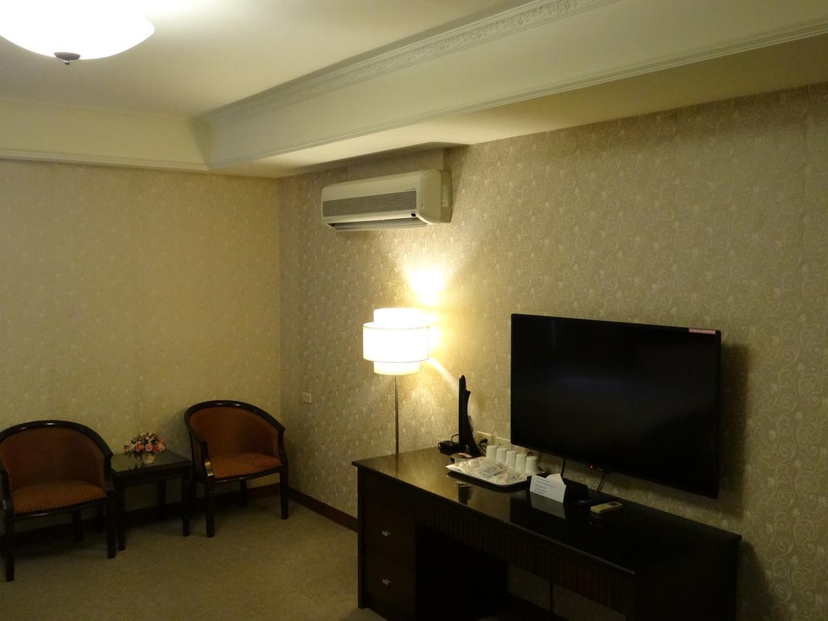 Wuzhou Hotel Hualien City Exterior photo